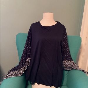 Women’s plus size top